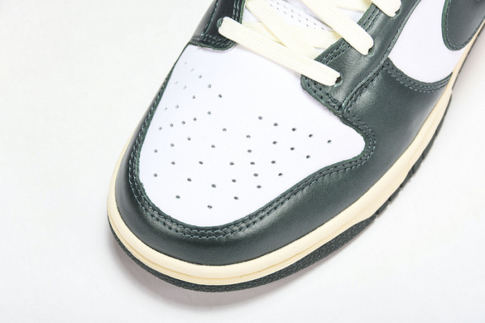 nike dunk low vintage green (w) - dq8580-100