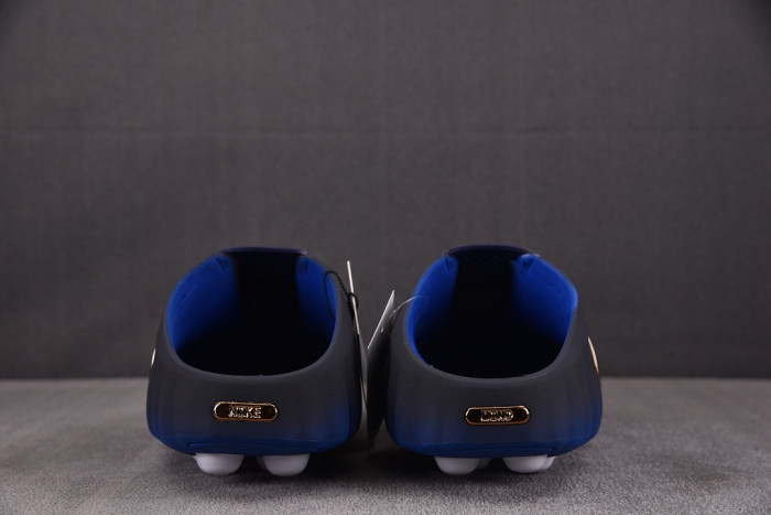 Nike Mind 001 