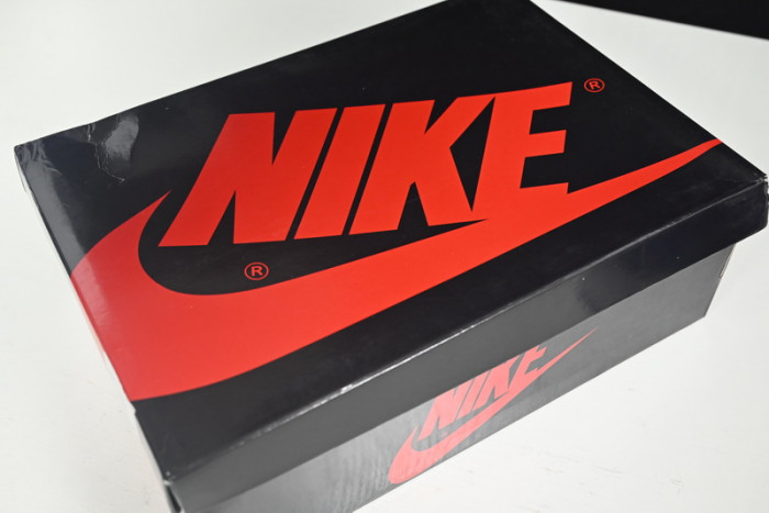 air jordan 1 high og “patent royal" 555088-064