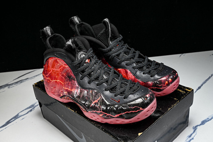 Nike Air Foamposite One x Stranger Things IR7336-001