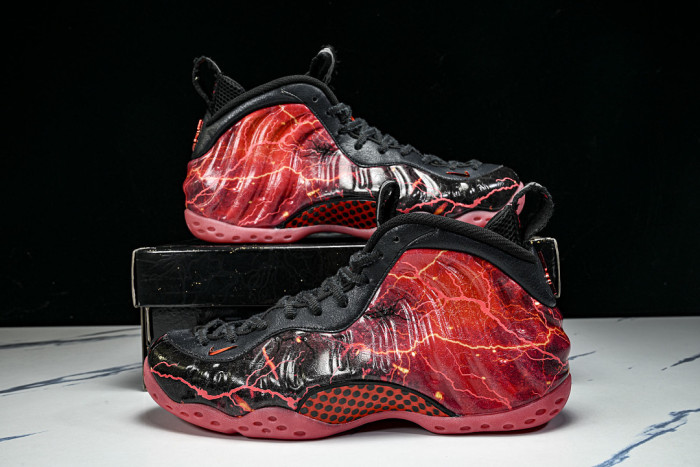 Nike Air Foamposite One x Stranger Things IR7336-001