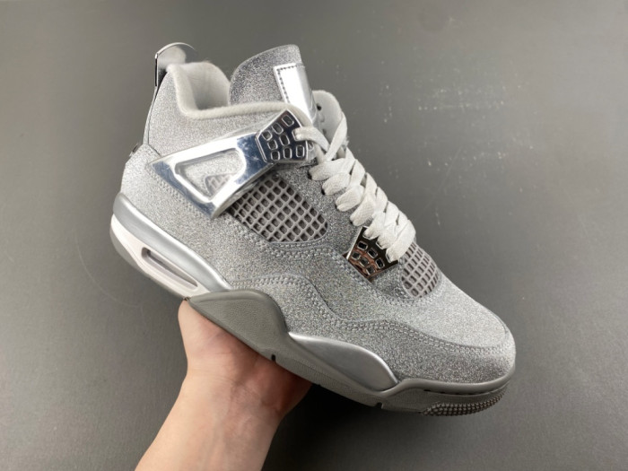 Air Jordan 4 “Glitter Glove” FQ8138-092