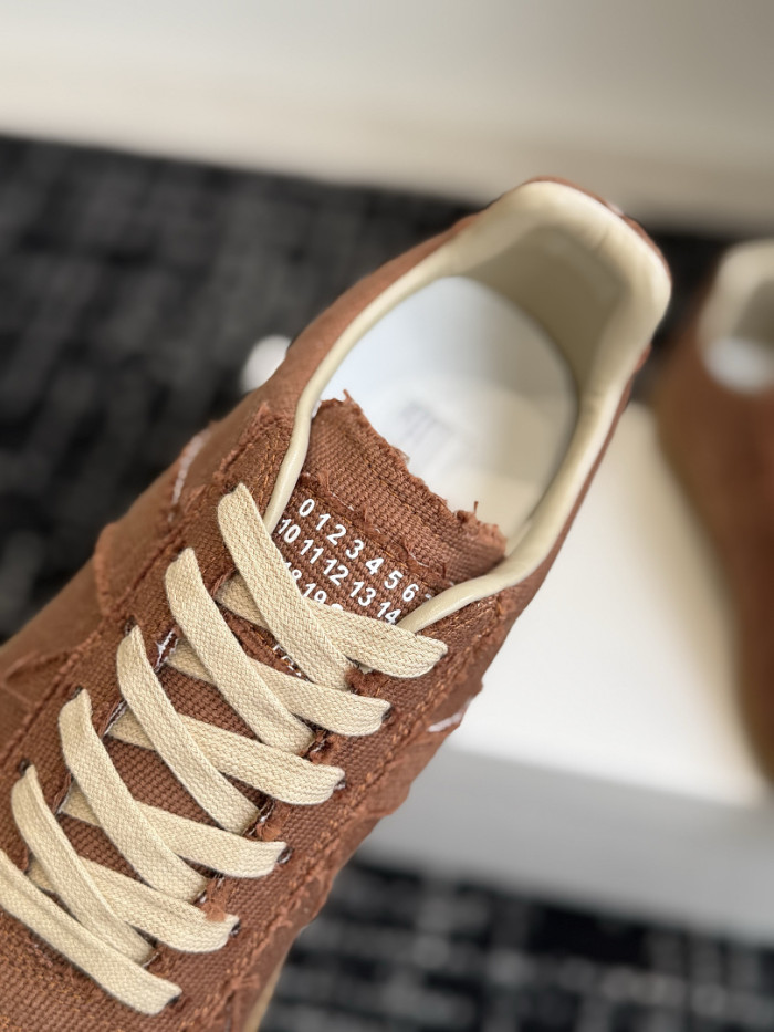 MM COPSHOE -MM214