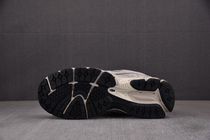 n*ew b*alance copshoe nb-137