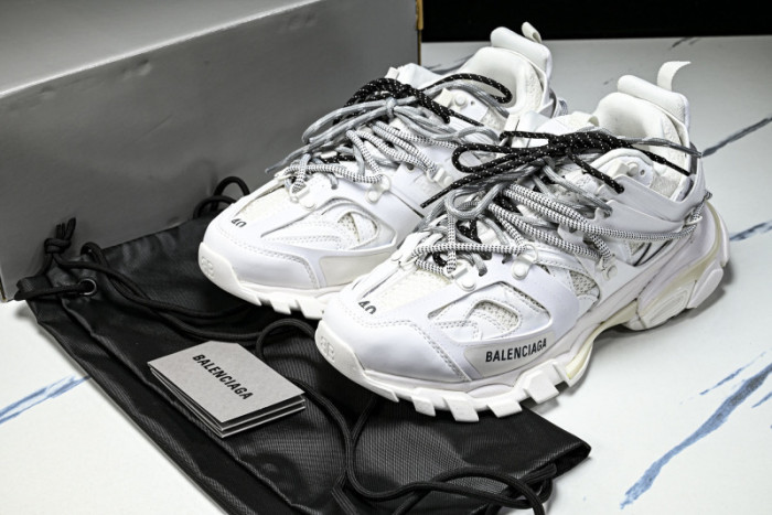 BL TRACK -COPSHOE BL -Track 06