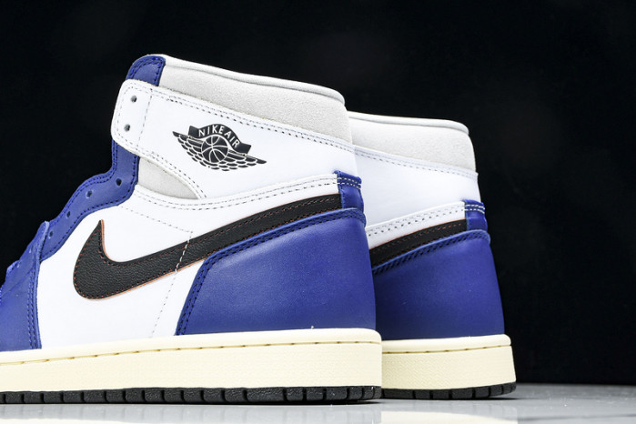 Air Jordan 1 High OG Rare Air “Deep Royal Blue” DZ5485-100