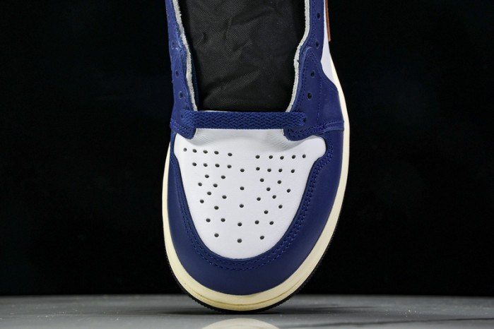 Air Jordan 1 High OG Rare Air “Deep Royal Blue” DZ5485-100