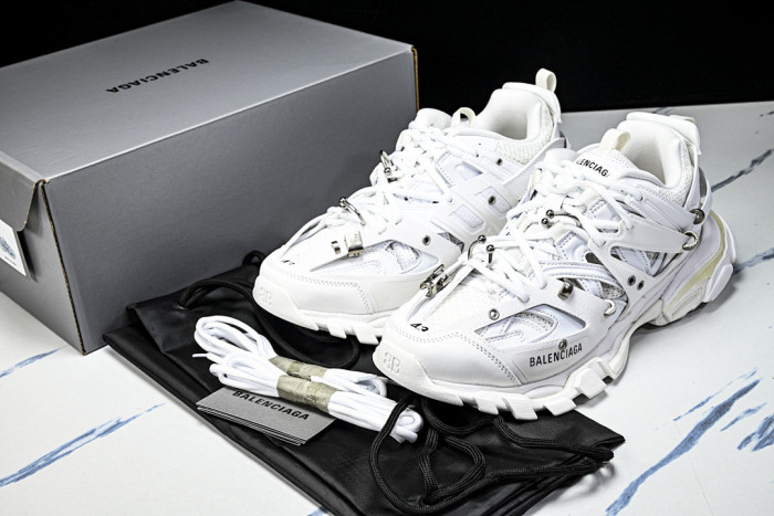 BL TRACK -COPSHOE BL -Track 09