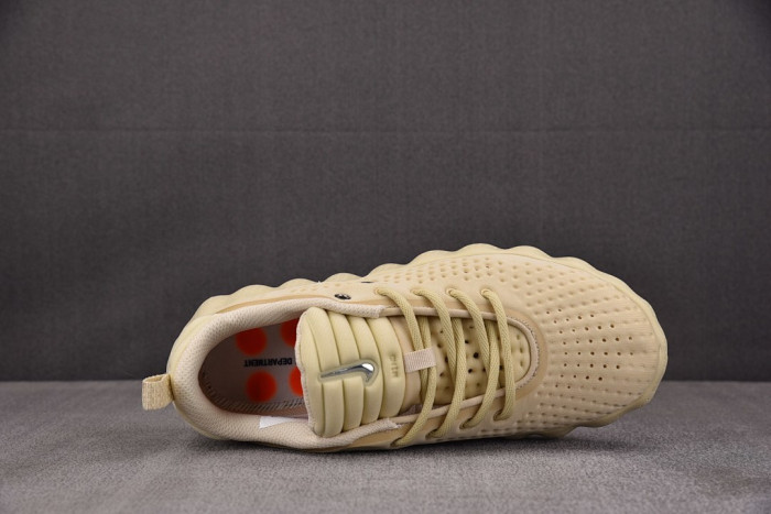 Nike Mind 002 