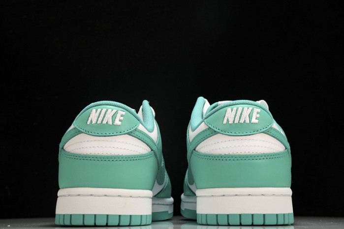 nike dunk low clear jade dv0833-101