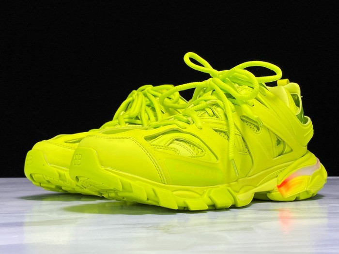 bl triple trainer green led 541323 w2lr4 6757