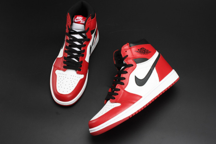 air jordan 1 retro high og chicago red 555088-101