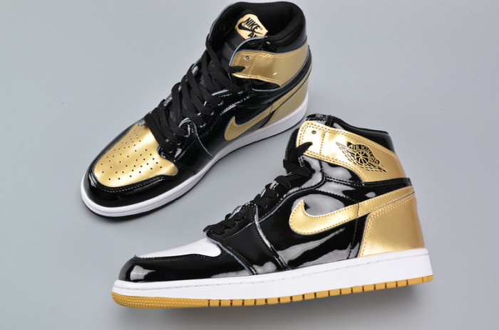 air jordan 1 retro high og nrg complexcon “top 3 gold” 861428-001
