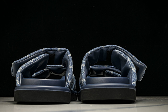 LVT SLIDE COPSHOE LVS-157