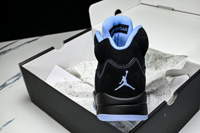 Air Jordan 5 Retro 